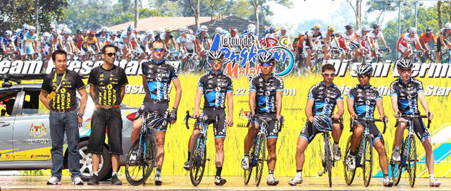 (c) giant kenda pro cycling team